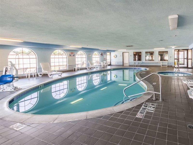 Quality Suites Burleson - Ft Worth Екстериор снимка