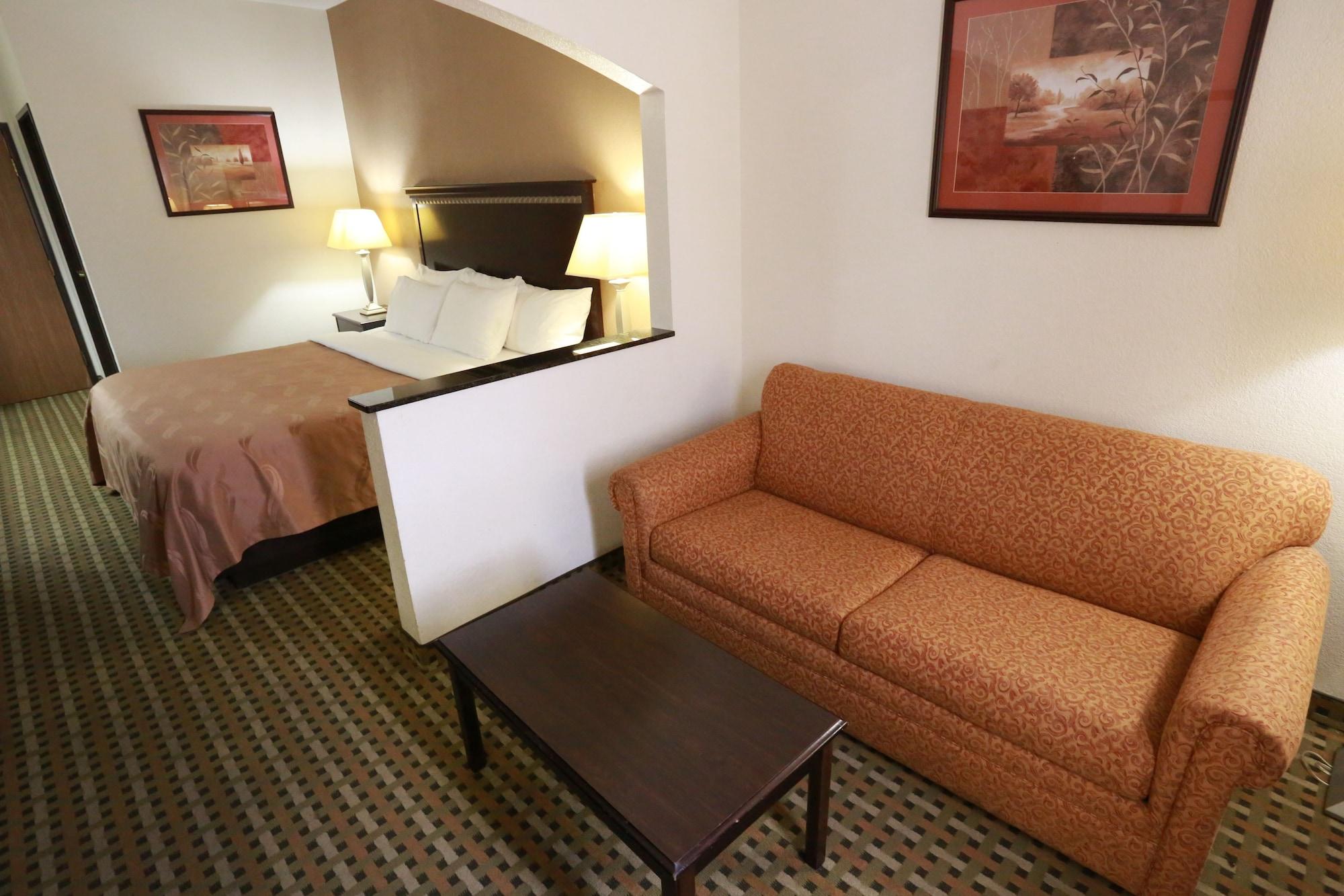 Quality Suites Burleson - Ft Worth Екстериор снимка