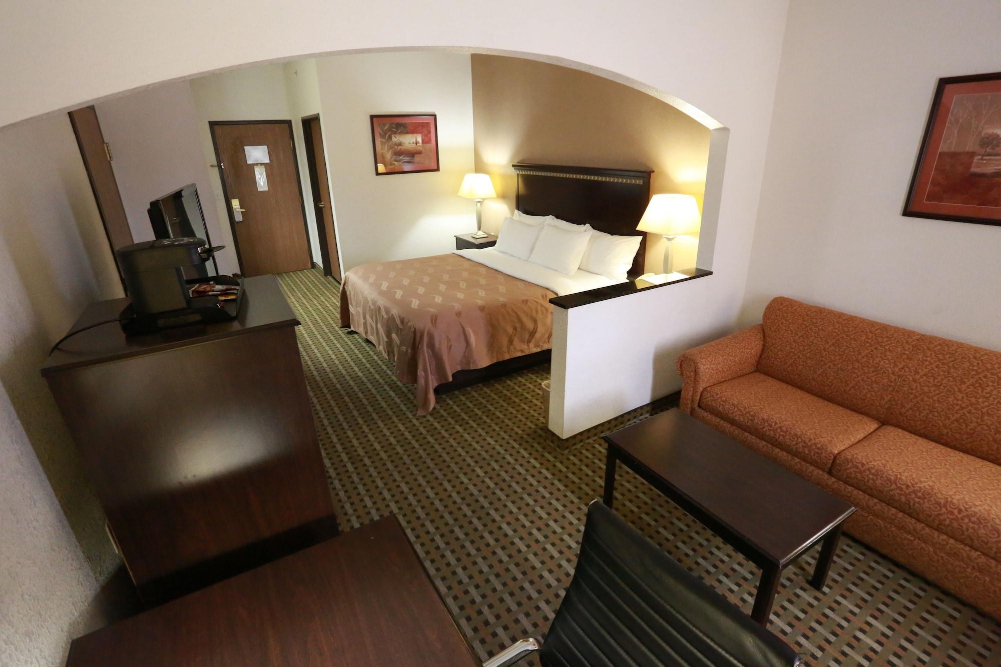Quality Suites Burleson - Ft Worth Екстериор снимка
