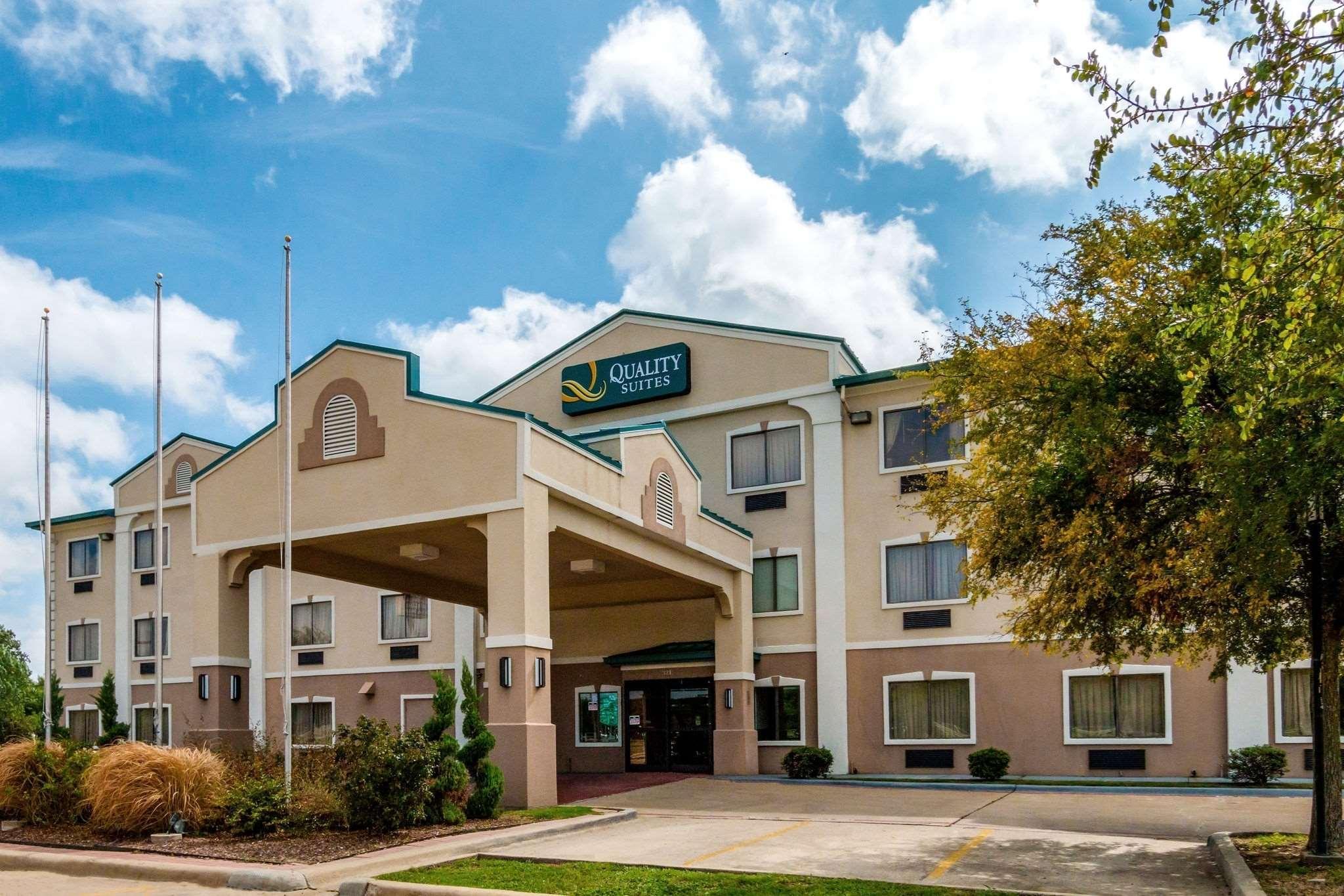 Quality Suites Burleson - Ft Worth Екстериор снимка