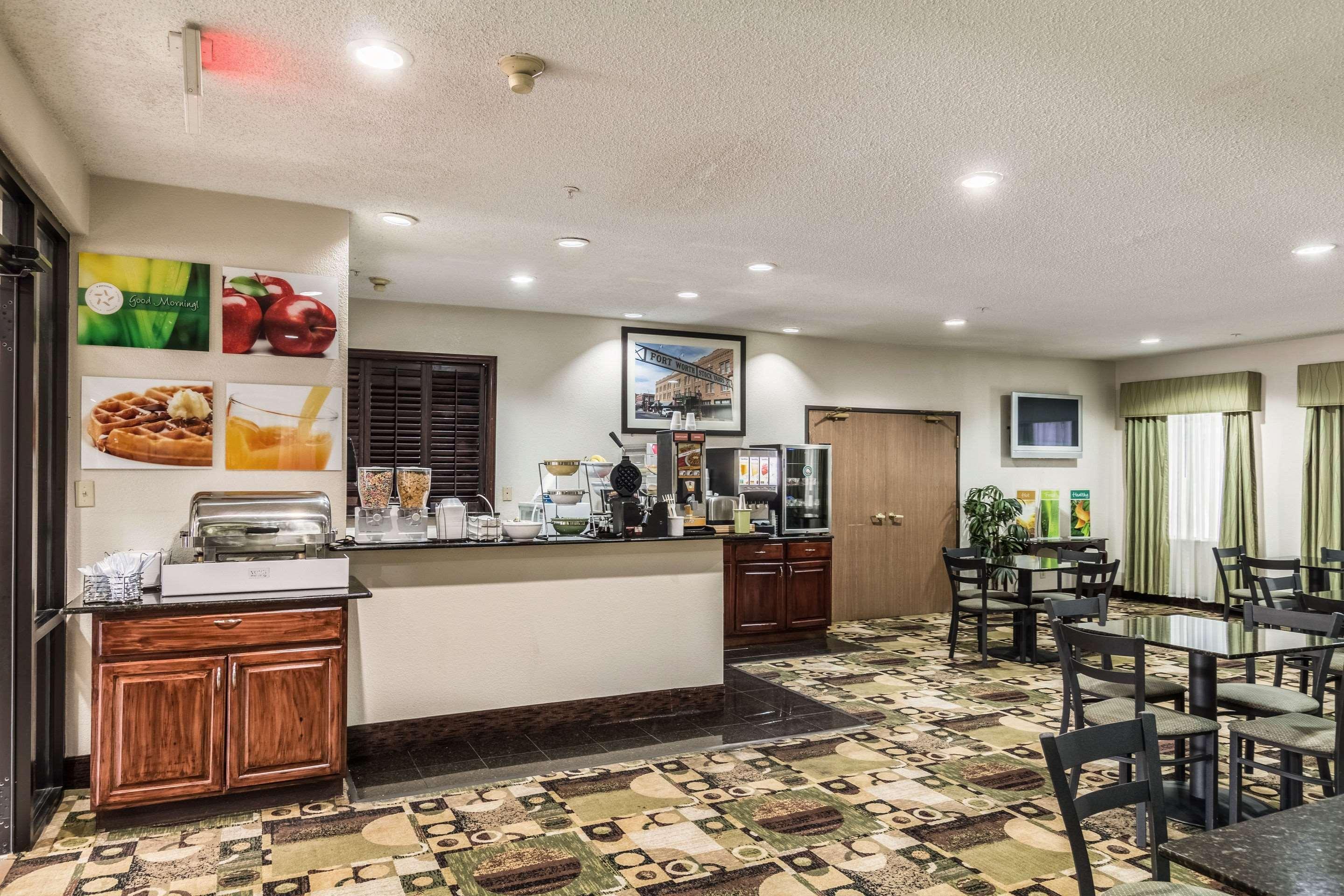 Quality Suites Burleson - Ft Worth Екстериор снимка