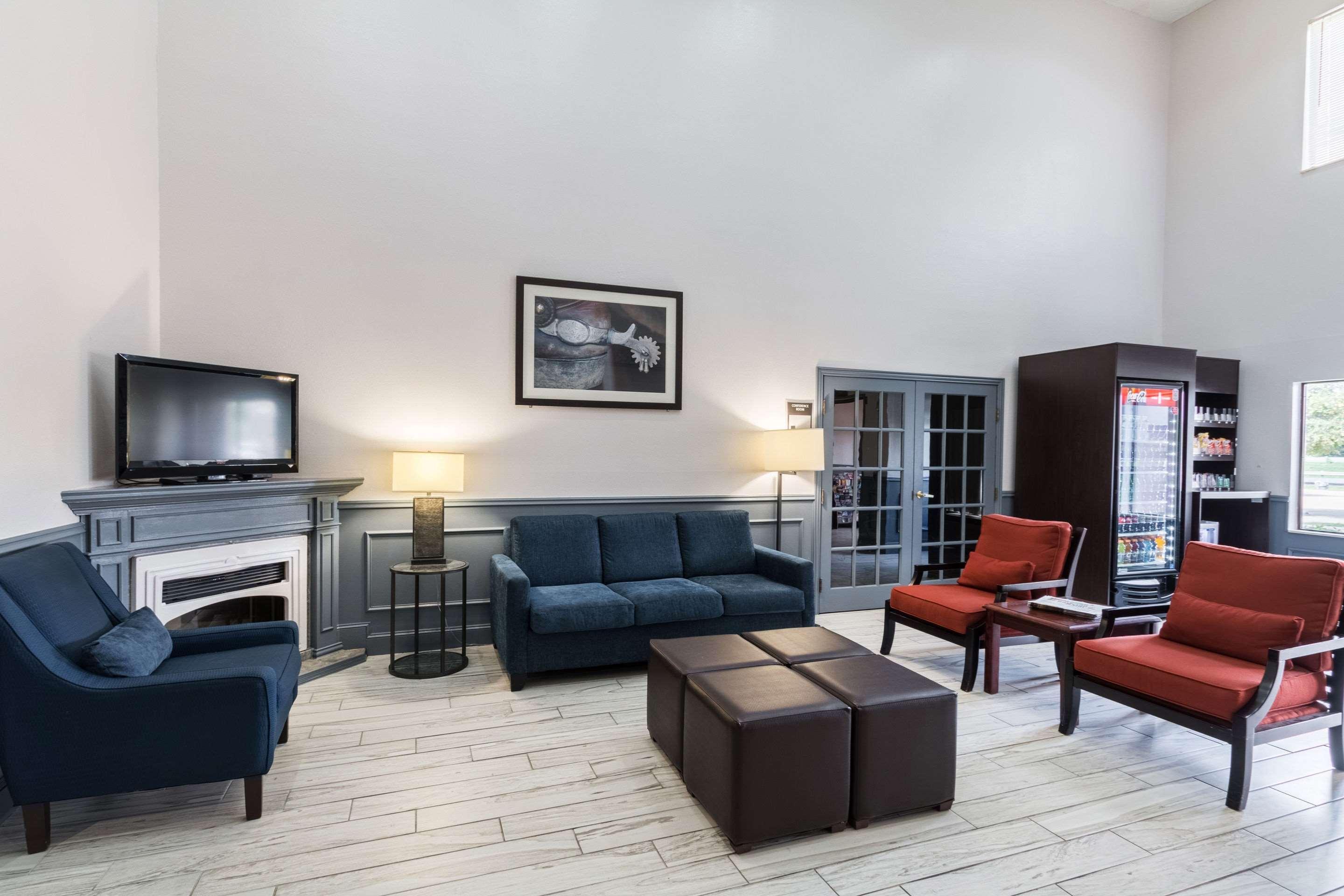 Quality Suites Burleson - Ft Worth Екстериор снимка